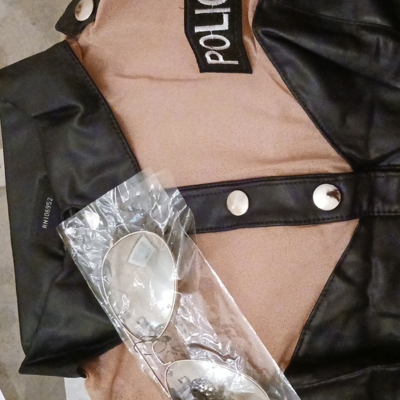 Cop Costume - Picture 3 of 4